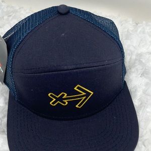 Pukka backbone Hat Men’s SnapBack Blue Mesh